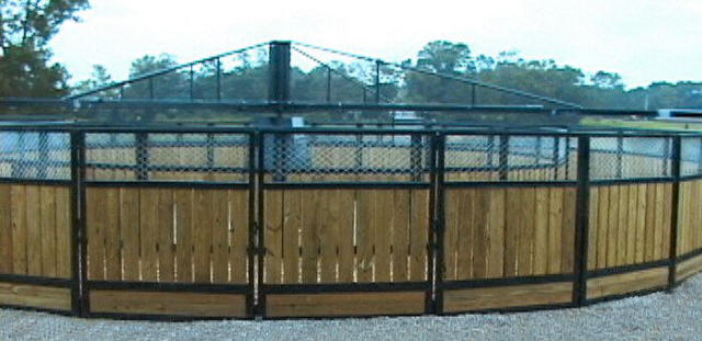 EquiGym Portable Fences full view with Horse Exerciser